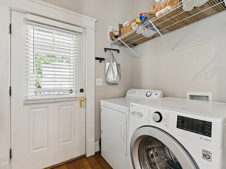 1029 Greenwood Ave NE #1 — Photo 22