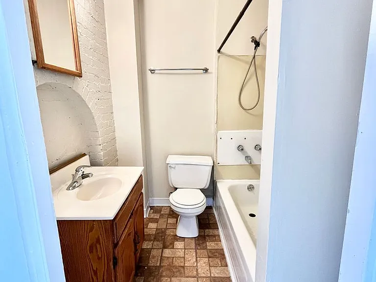 1124 S. 3rd St — Photo 21