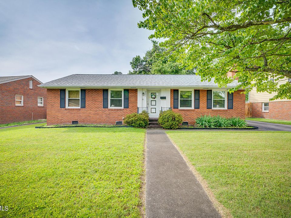 1st image of 2221 Swannanoa Ave