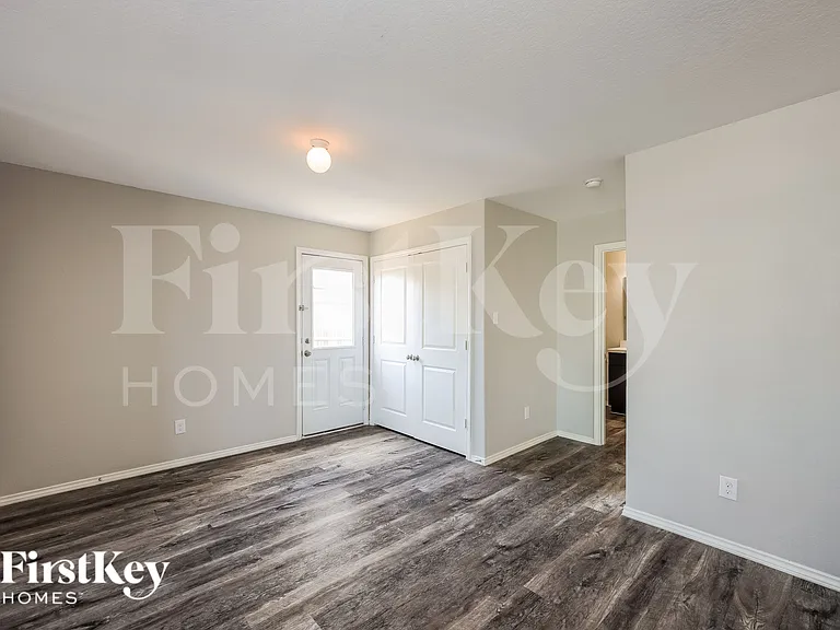 6006 Autumn Palms — Photo 15