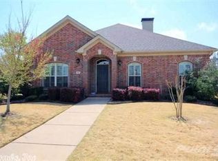 52 Montagne Ct, Little Rock, AR 72223