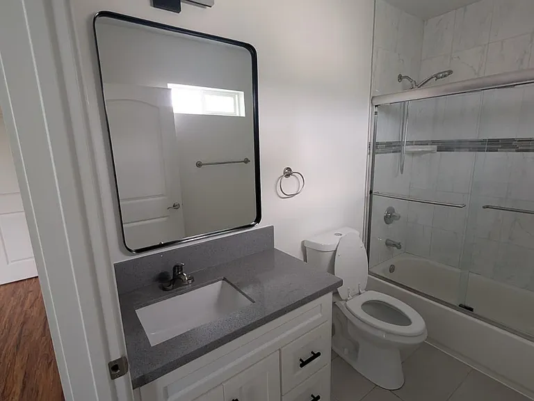 4836 W 18th St #4838-1/2 — Photo 7