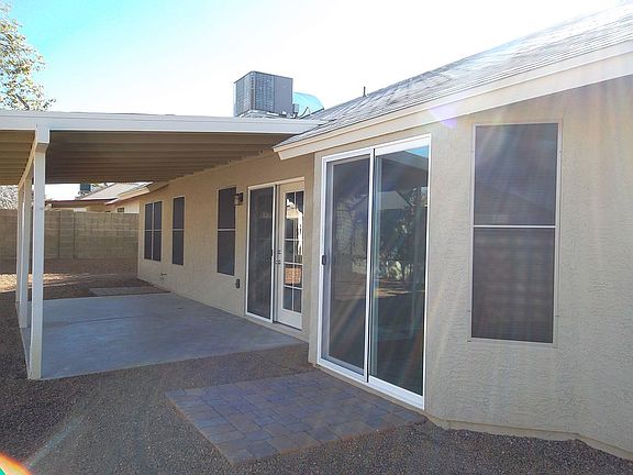 4th image of 1226 E Taro Ln