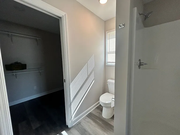 529 31st Ave E — Photo 15