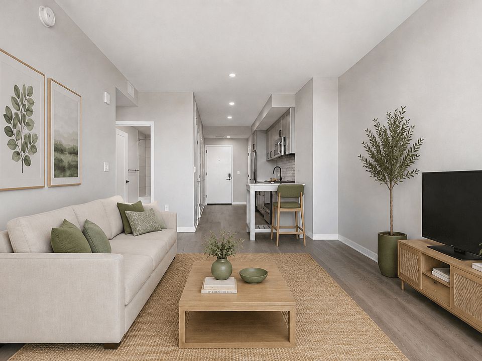 1st image of 480 11th St S Unit 714