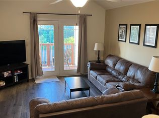 1132 Harts Ridge Dr, Seneca, SC 29678