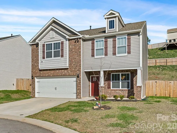 814 Monterey Ct, Asheville, NC 28806