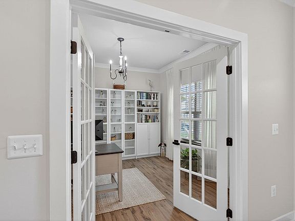 4th image of 2750 Ridge Haven Dr