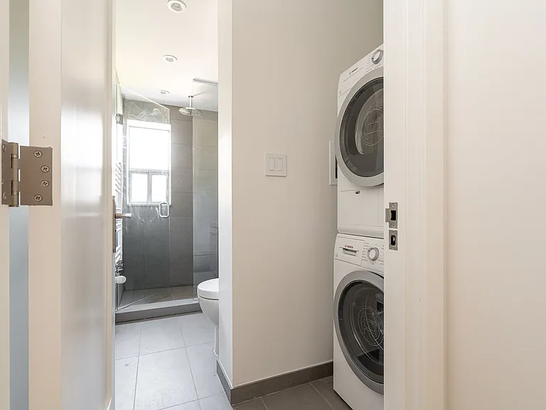1510 Bathurst St #50102A-102 — Photo 2