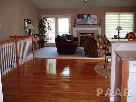 3rd image of 1931 W Willow Crest Dr