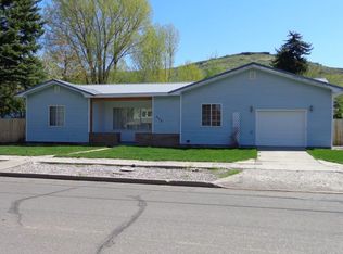 353 S G St, Lakeview, OR 97630