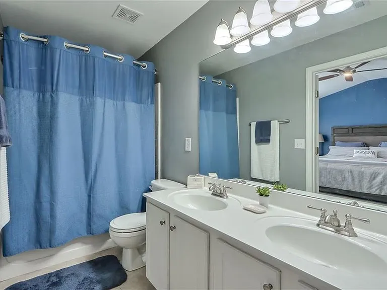 2326 Towneheights Ter SE — Photo 18