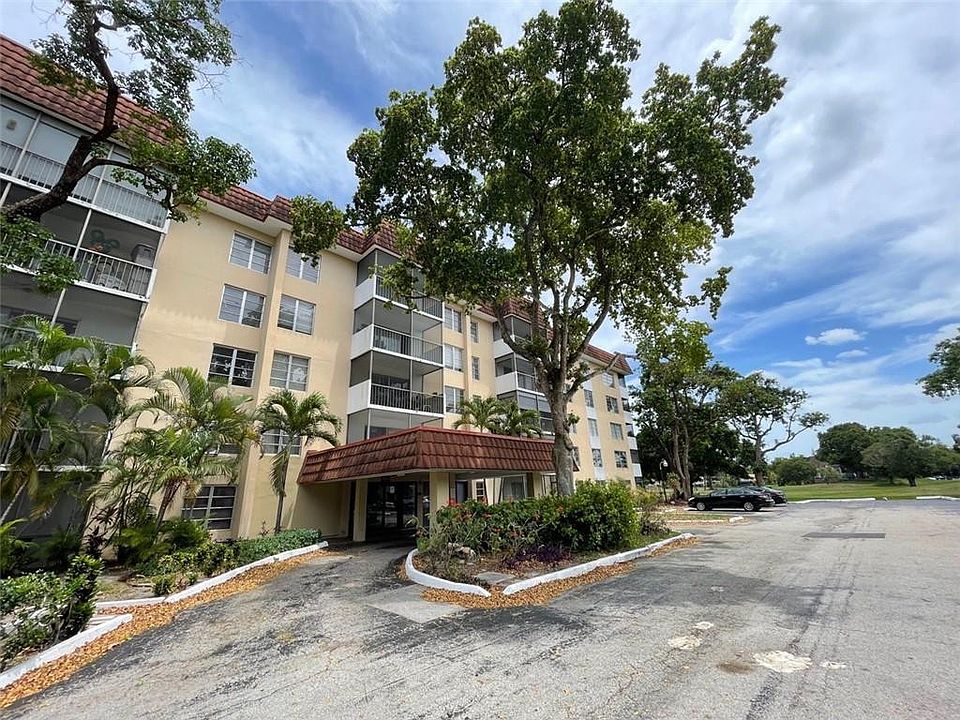 1st image of 4160 Inverrary Drive #507