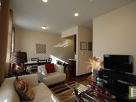 2nd image of 2054 A C P Jr Blvd APT 4A