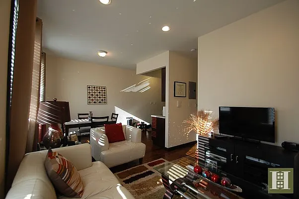 Rented by Halstead Real Estate | media 19