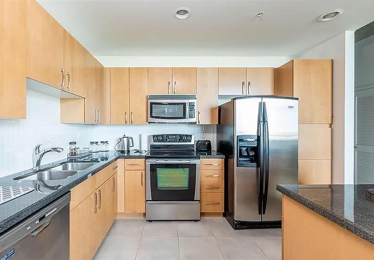 300 S Australian Ave #601 — Photo 10
