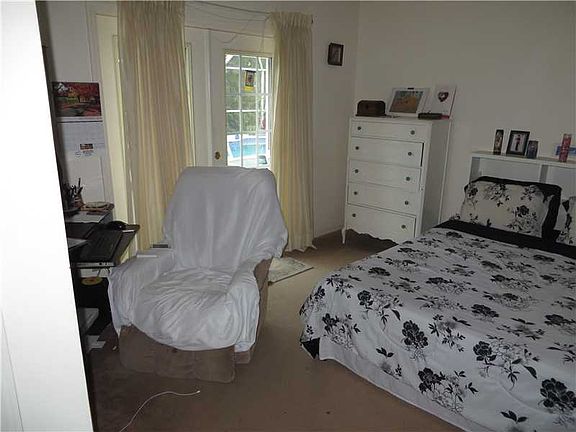 2nd image of 1332 Haverford Ln