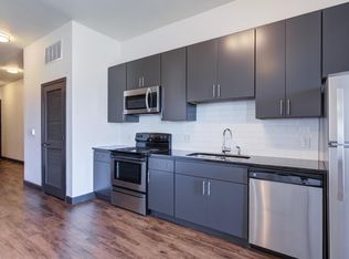 17 Broad, Chattanooga, TN 37408