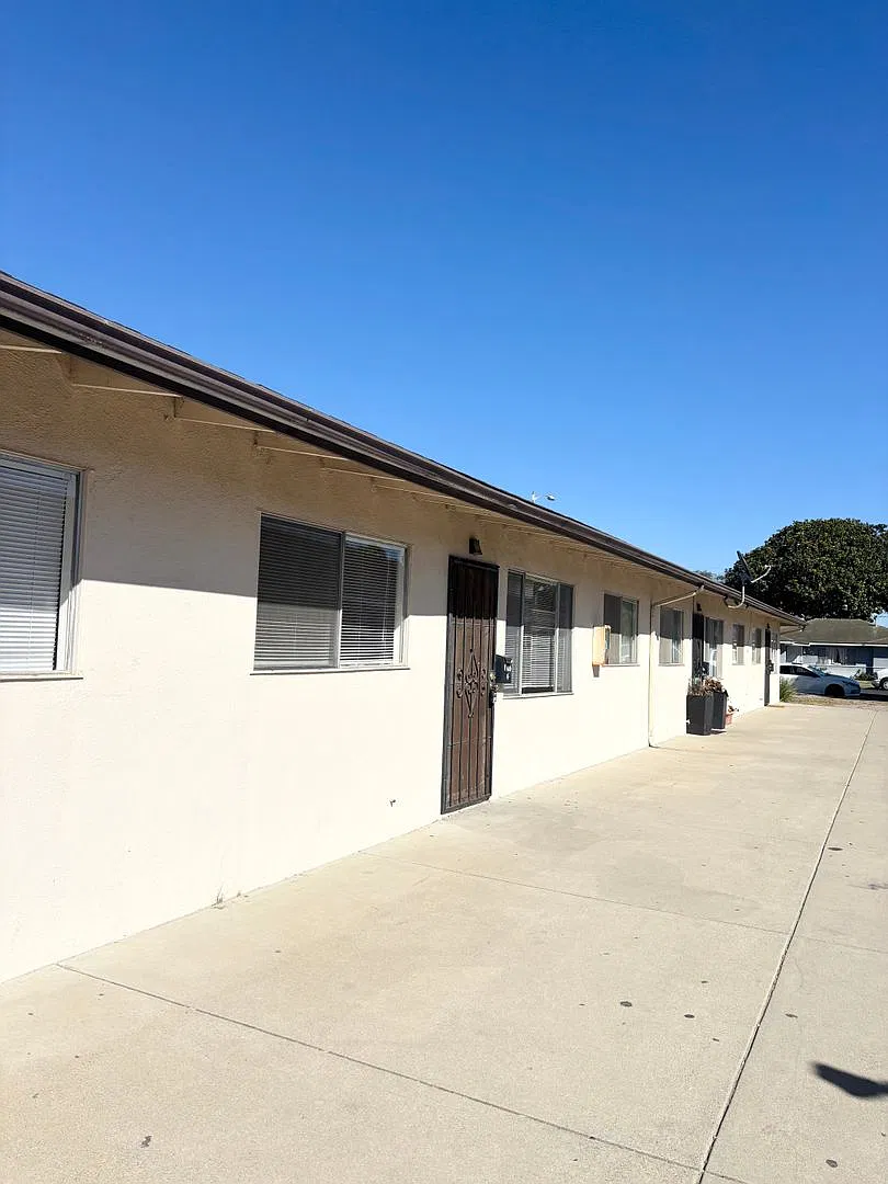 L417 — Photo 1