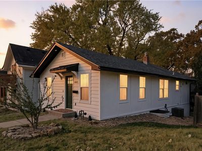 4618 Bell St, Kansas City, MO, 64112