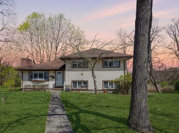 103 Hill Street, Patchogue, NY 11772