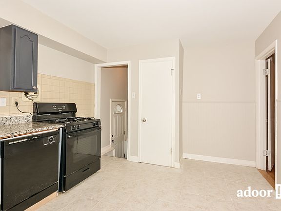 4th image of 235 Saint Daniel Ln