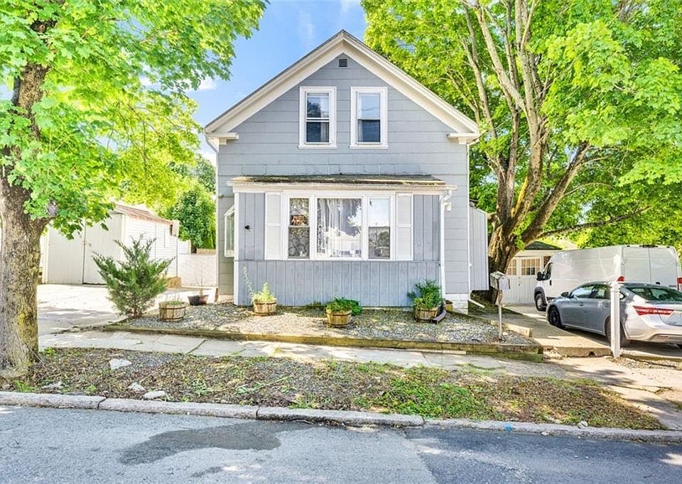 1st image of 203 Farmington Ave