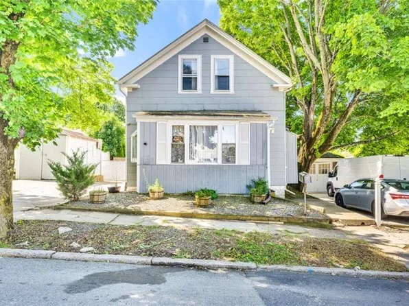 203 Farmington Ave, Cranston, RI 02920