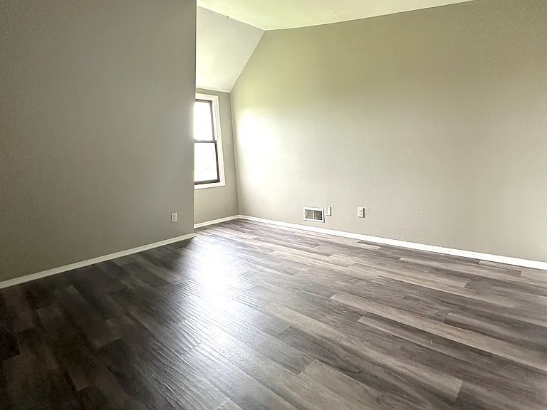 9031 N Swan Rd #J — Photo 6