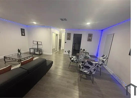 3 bed, 1598 sqft, $3,200 — Photo 1
