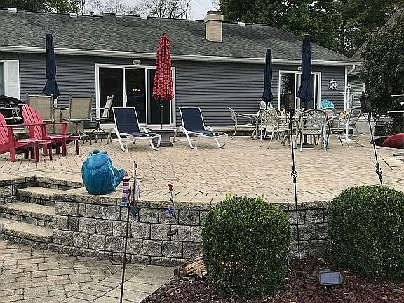 3rd image of 62257 Lagoon Dr