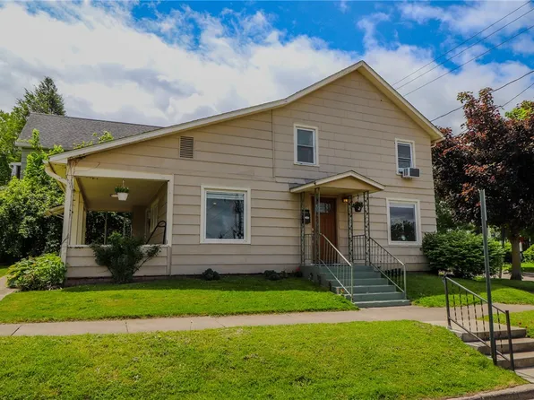 44 W 3rd St, Corning, NY 14830