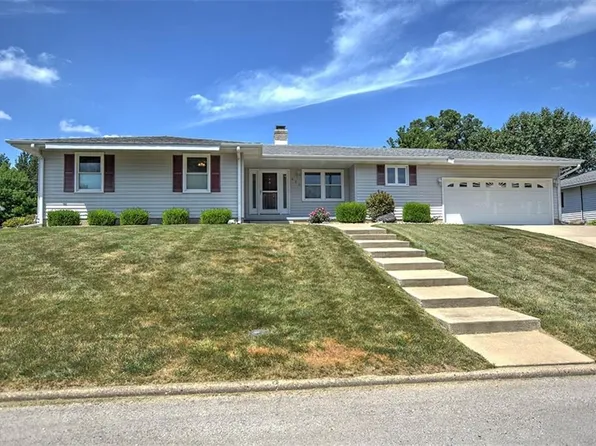 950 Dee Lee Ln, Mt Zion, IL 62549