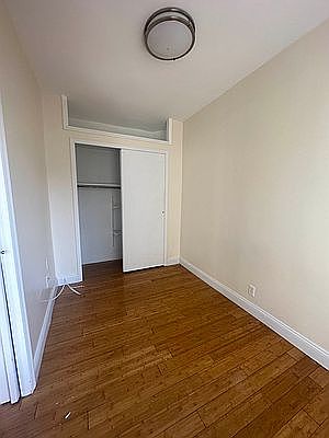 4th image of 2228 Amsterdam Ave #5