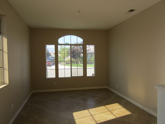 3rd image of 16839 Merion Ln