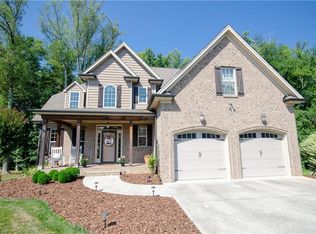 359 Kiawah Island Dr, Winston Salem, NC 27107