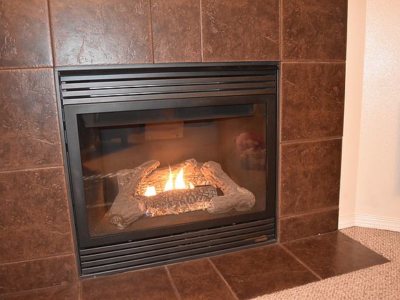 4th image of 16111 124th Avenue Ct E