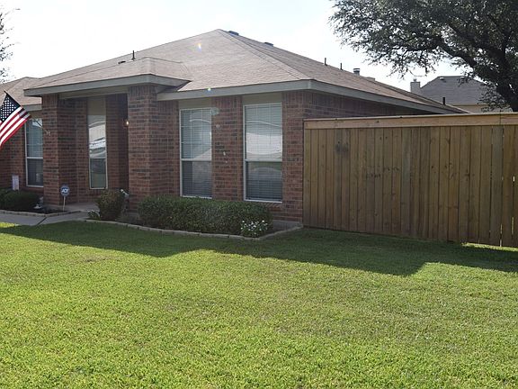 3rd image of 312 Ponderosa Dr