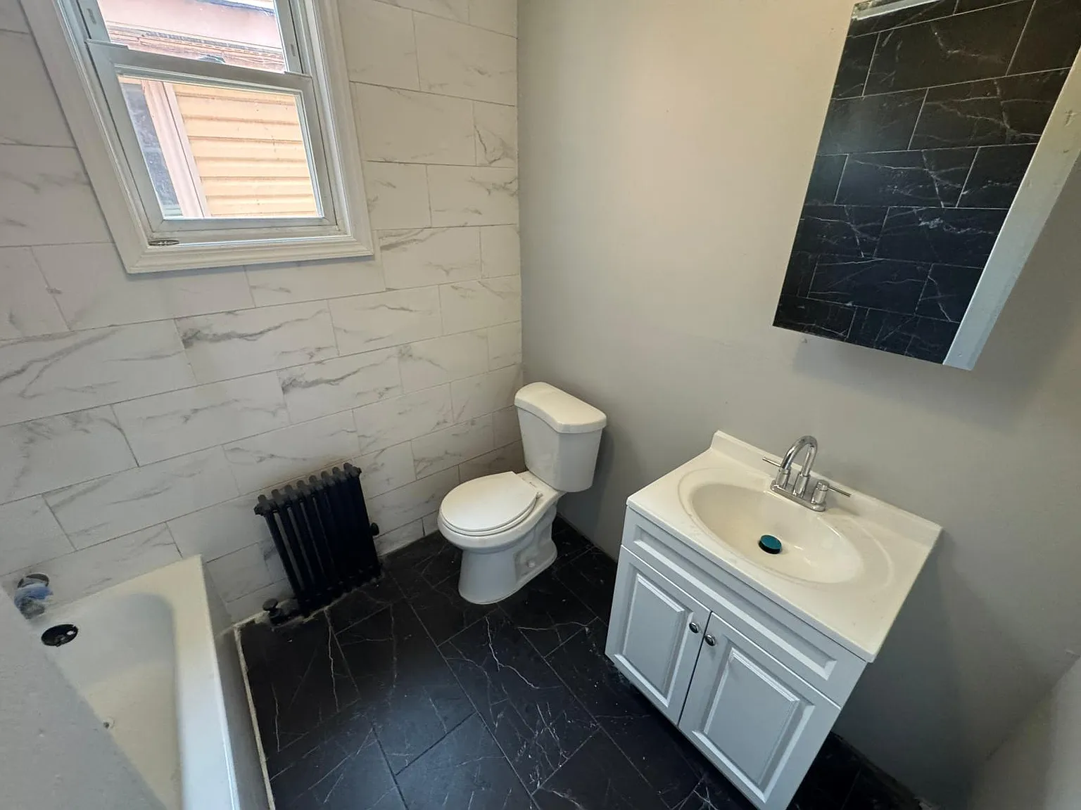 3 bed, $2,250 — Photo 2