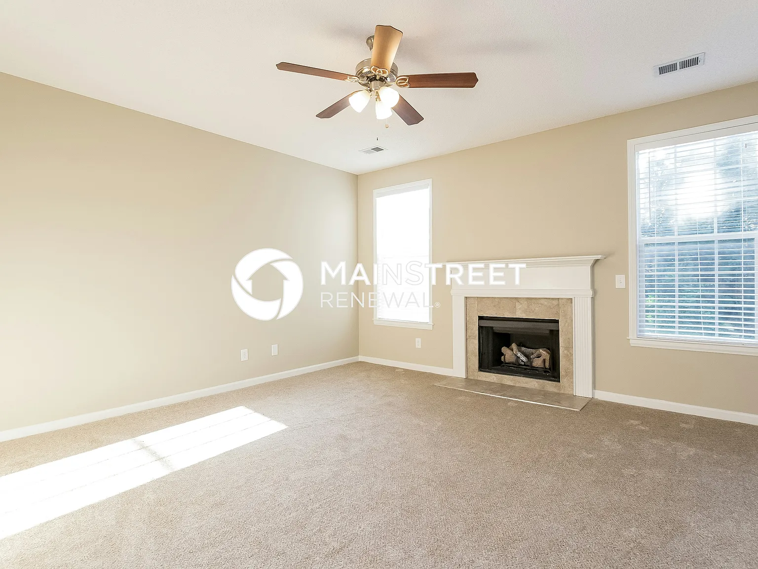 4400 Feather Way — Photo 3