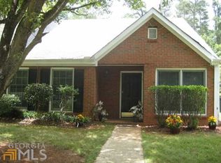 1258 Warsaw Rd, Roswell, GA 30076