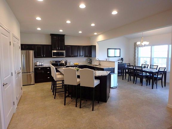 2nd image of 9453 Tunis Dr