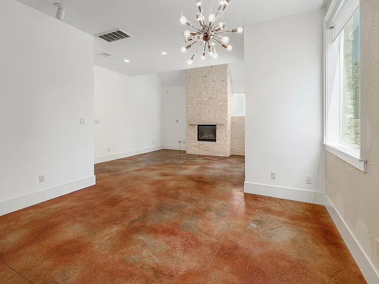 1601 Houston St #3 — Photo 12