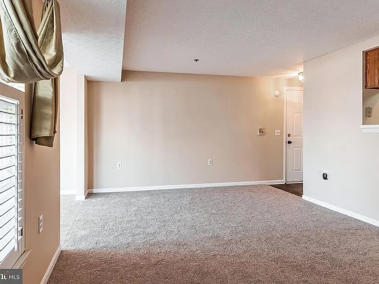 611 Himes Ave #104 — Photo 6