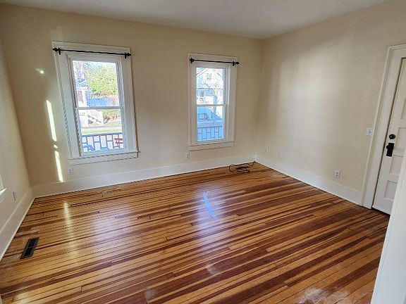 3rd image of 168 Elm St Floor 1