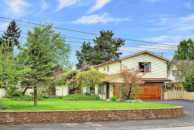 1st image of 17959 Marine View Dr SW