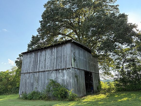 BARN