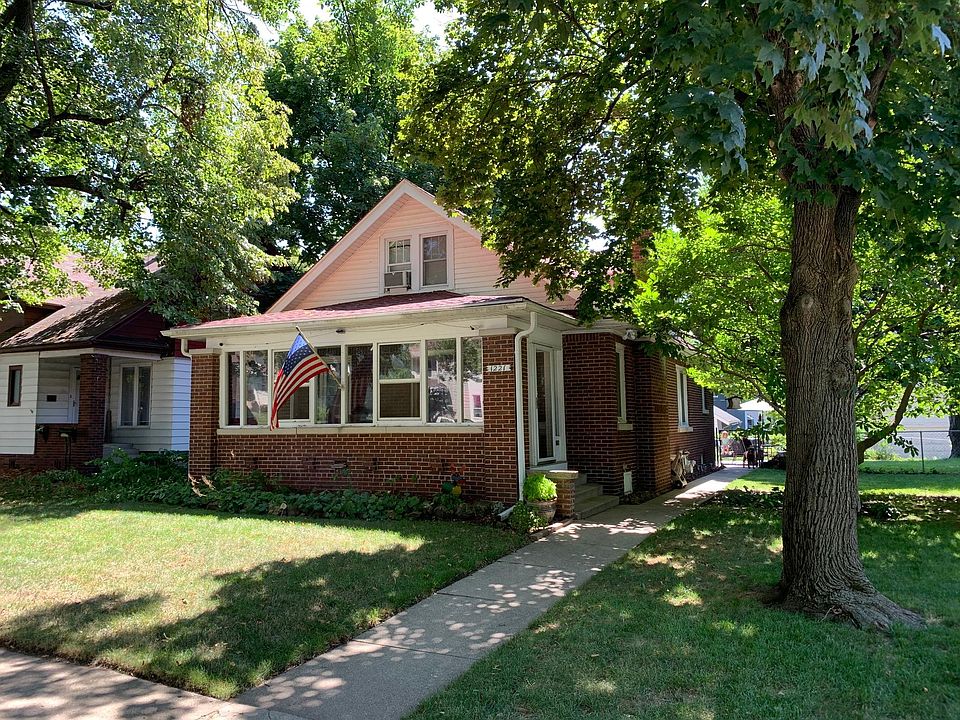 1st image of 1221 Camp Ave