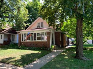 1221 Camp Ave, Rockford, IL