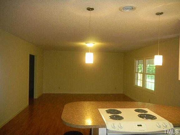 5th image of 2311 Oriole Dr